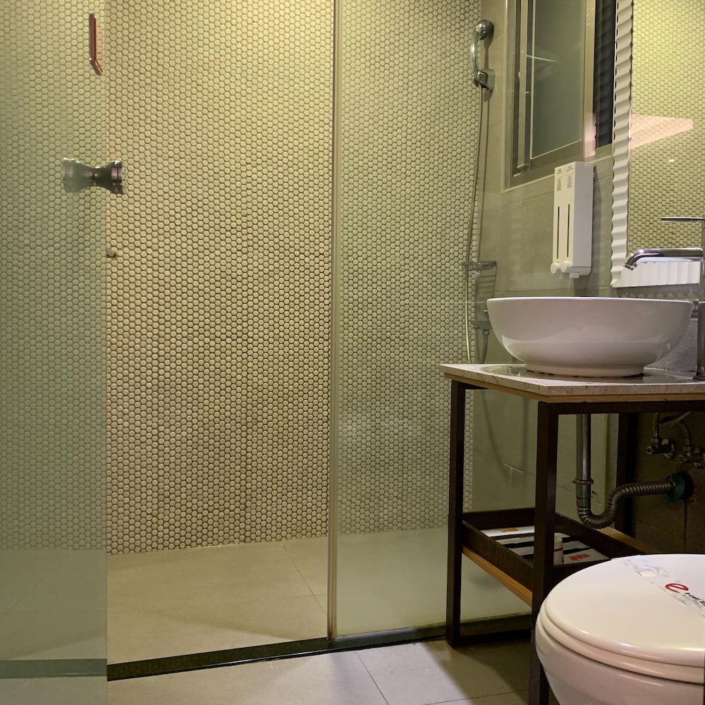 E-Coast Star Hotel 38/41