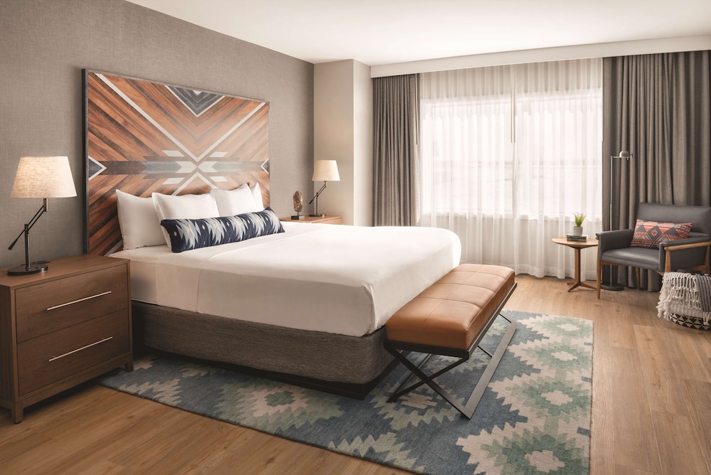 Oneida Casino Hotel 20/60