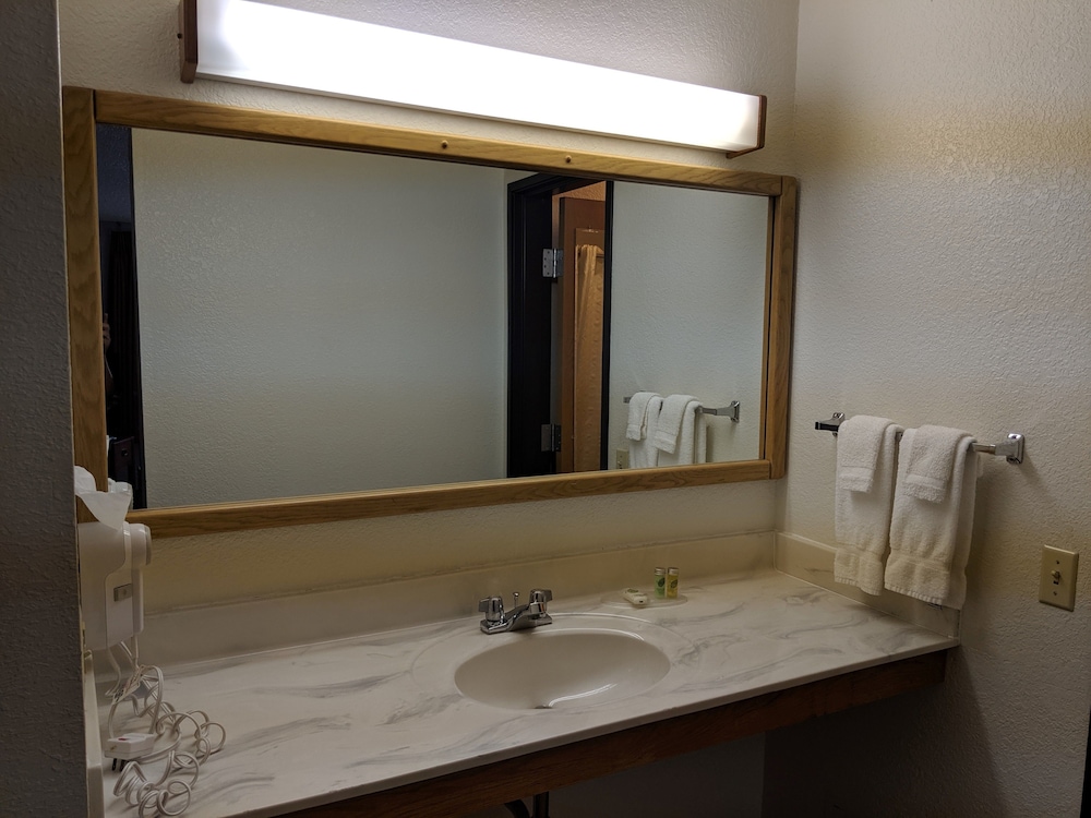 Boarders Inn & Suites Ripon 53/58