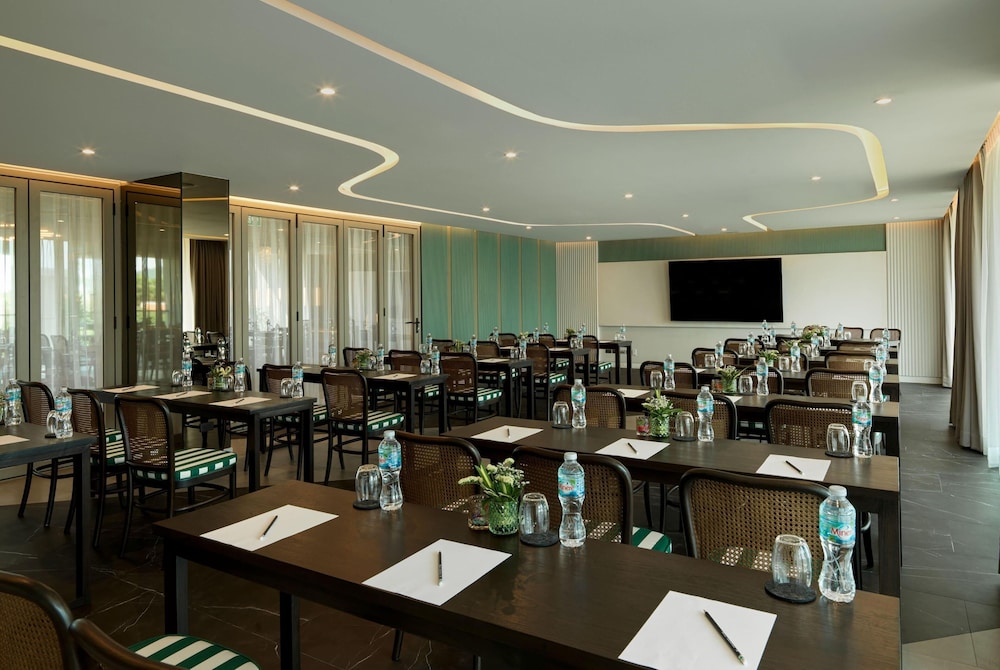 Wyndham Grand Nai Harn Beach Phuket 39/50