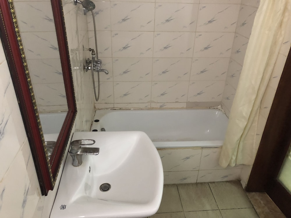 Virginrose Resorts 32/37