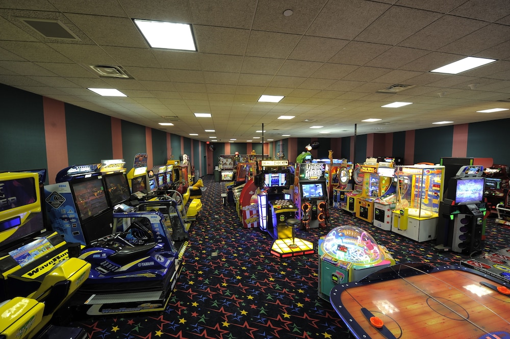 Disneys All Star Music Resort 36/50