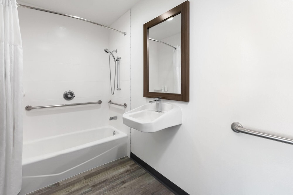 Days Inn by Wyndham Arroyo Grande/Pismo Beach 62/62