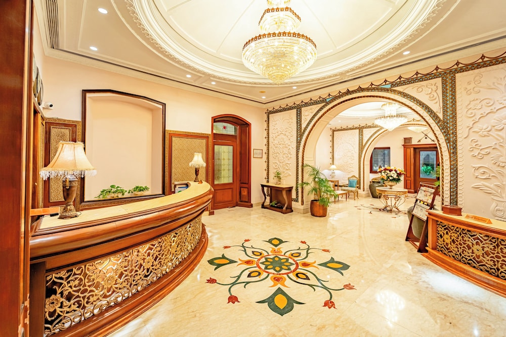 Noor Us Sabah Palace 8/45