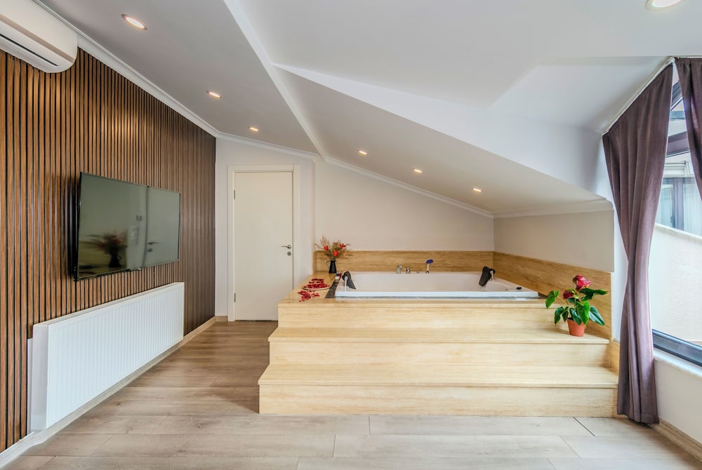 Etiz Residences 7/47