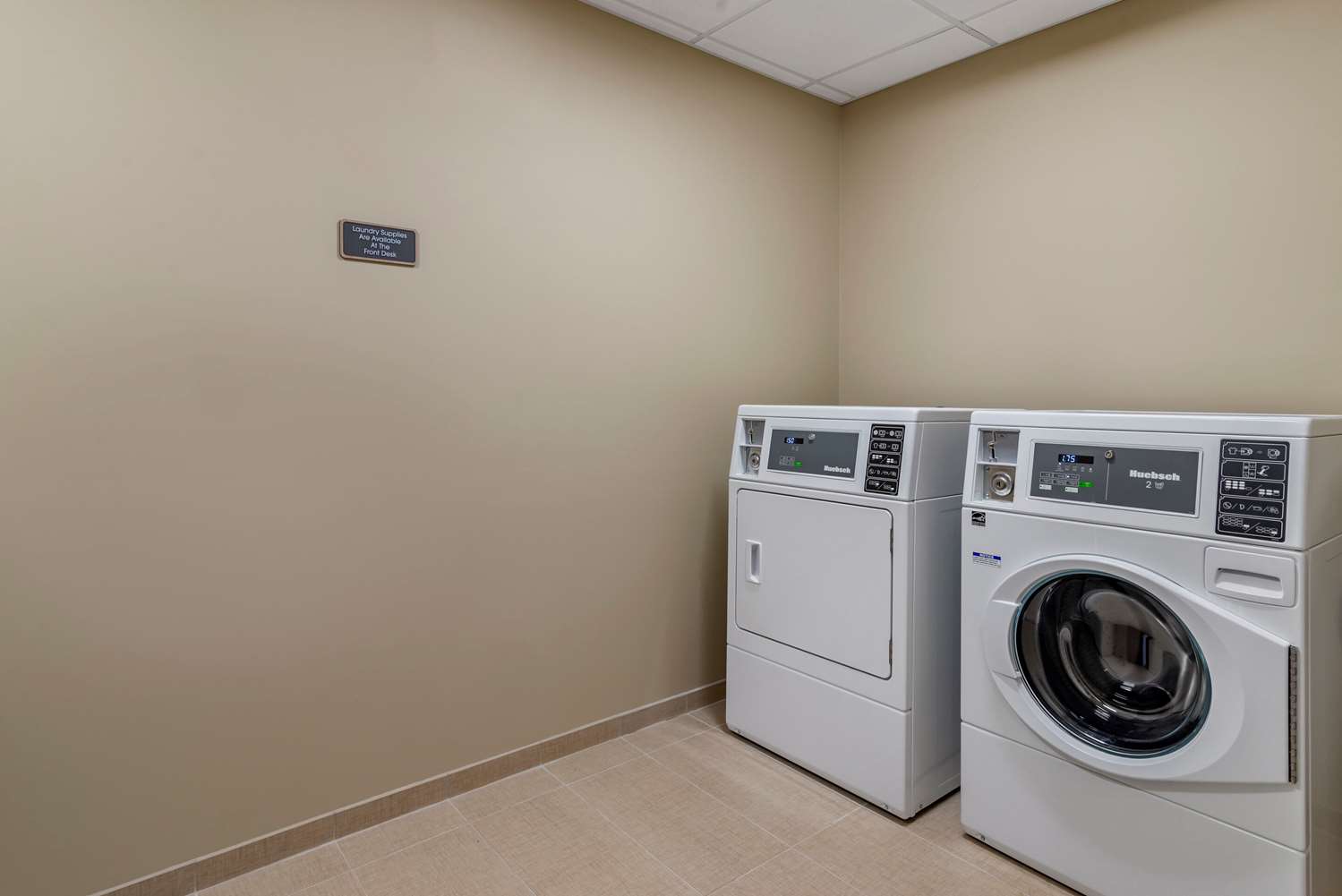 Comfort Suites Newnan GA 32/42