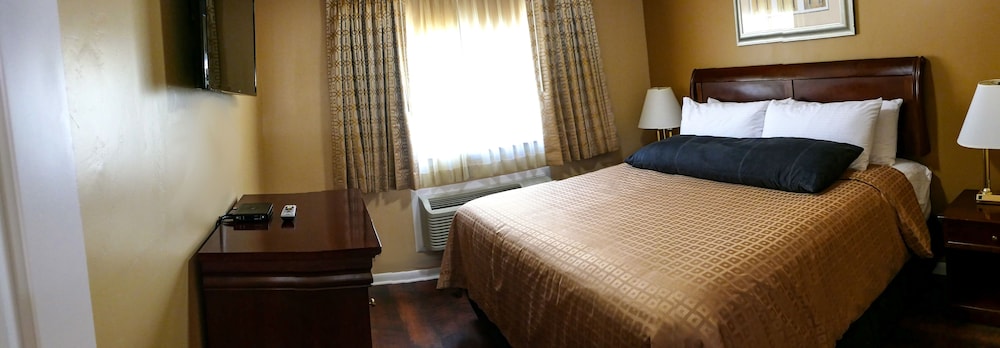 Abram Inn & Suites 23/65