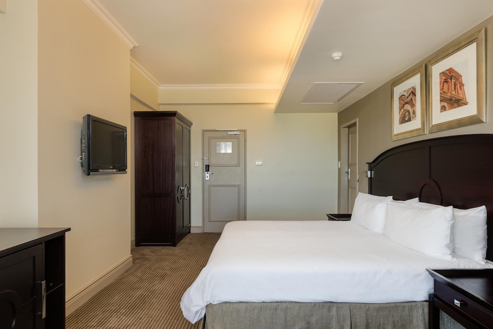 STANDARD, KING BED