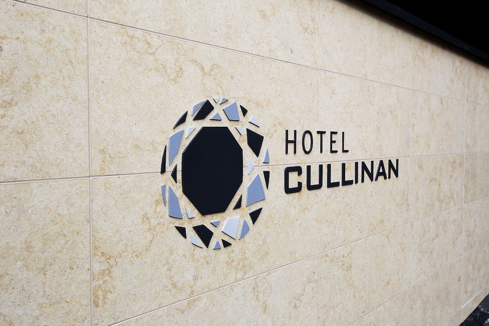 Hotel Cullinan Yongin in YONGIN