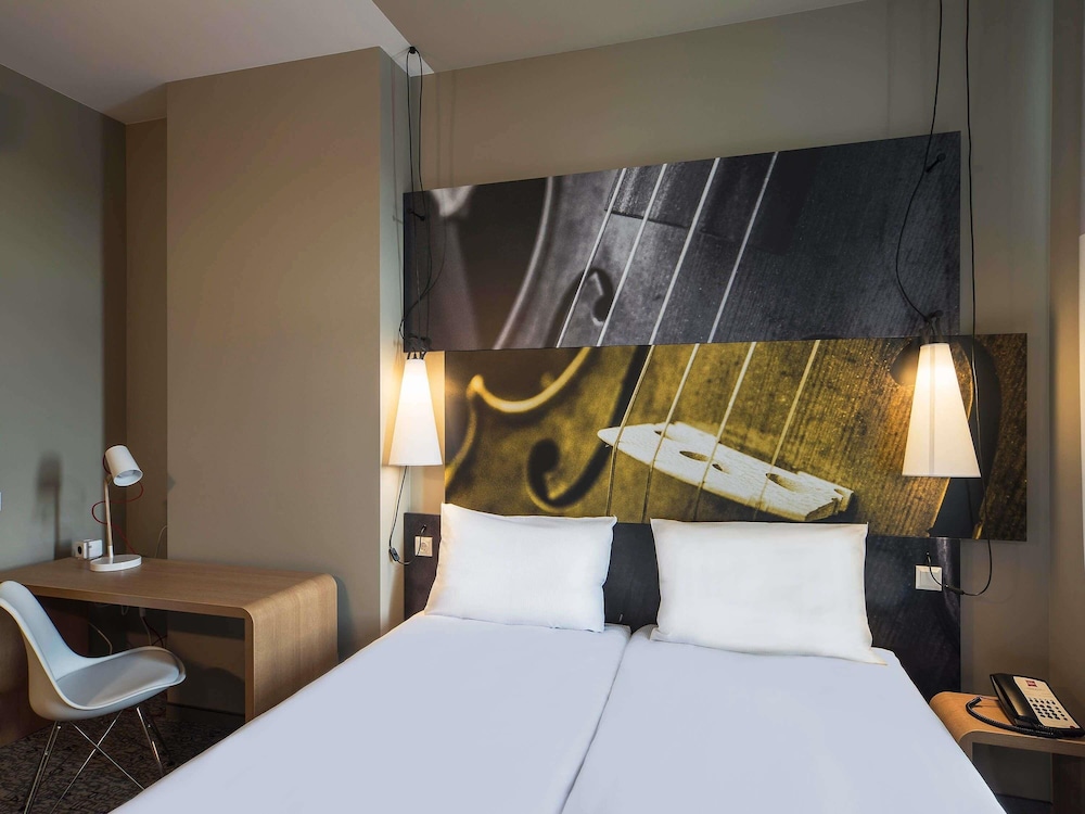 غرفة قياسية بسريرين منفصلين، Ibis Riga Centre 3/10