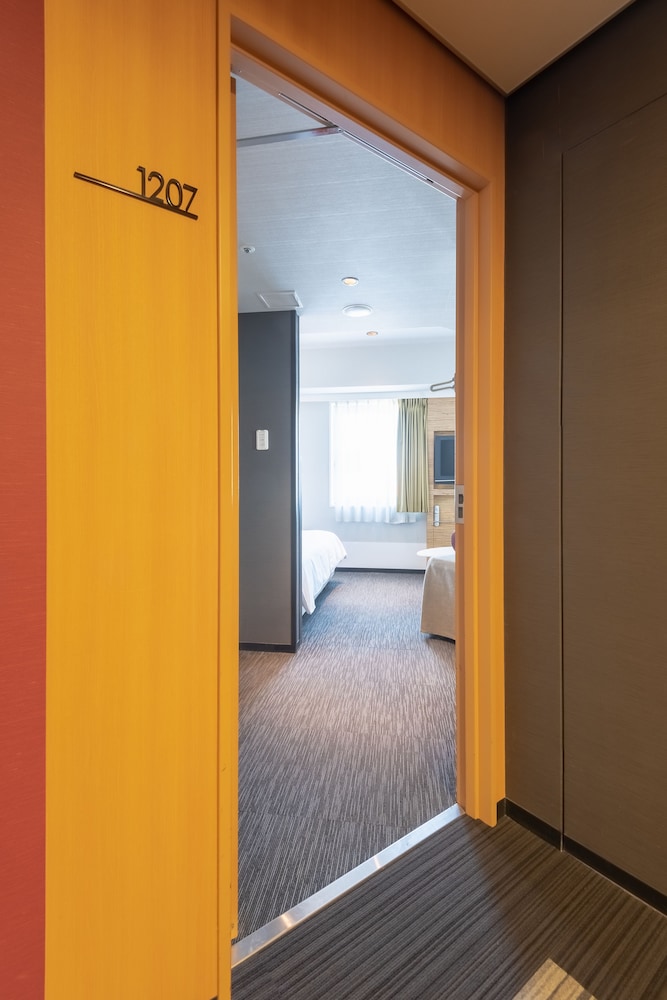 E Hotel Higashi Shinjuku 26/63