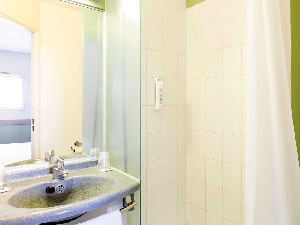 Ibis Budget Pau Est 69/71