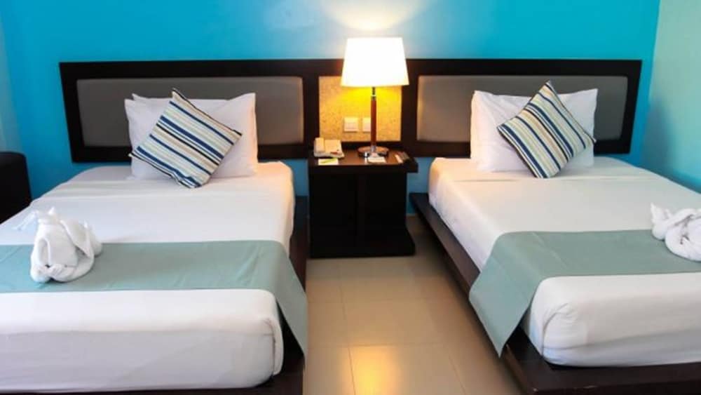 Tanza Oasis Hotel And Resort 17/50