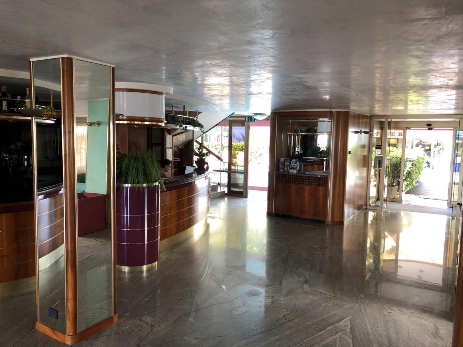 Hotel Flamingo 9/40