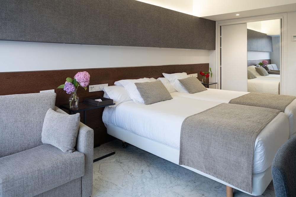 Hotel Avenida 8/62