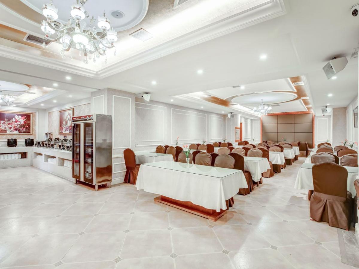 Vienna International Hotel (Wuhan Yellow Crane Tower) 32/50