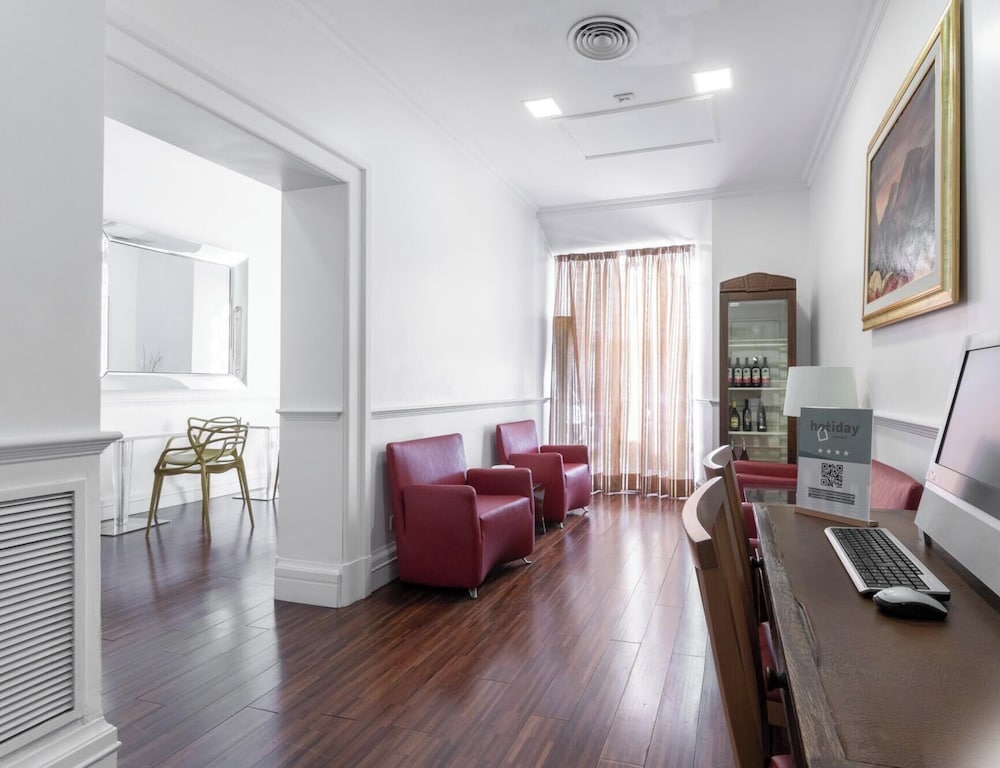 HOTIDAY Room Collection - Roma Porta Pia 27/50