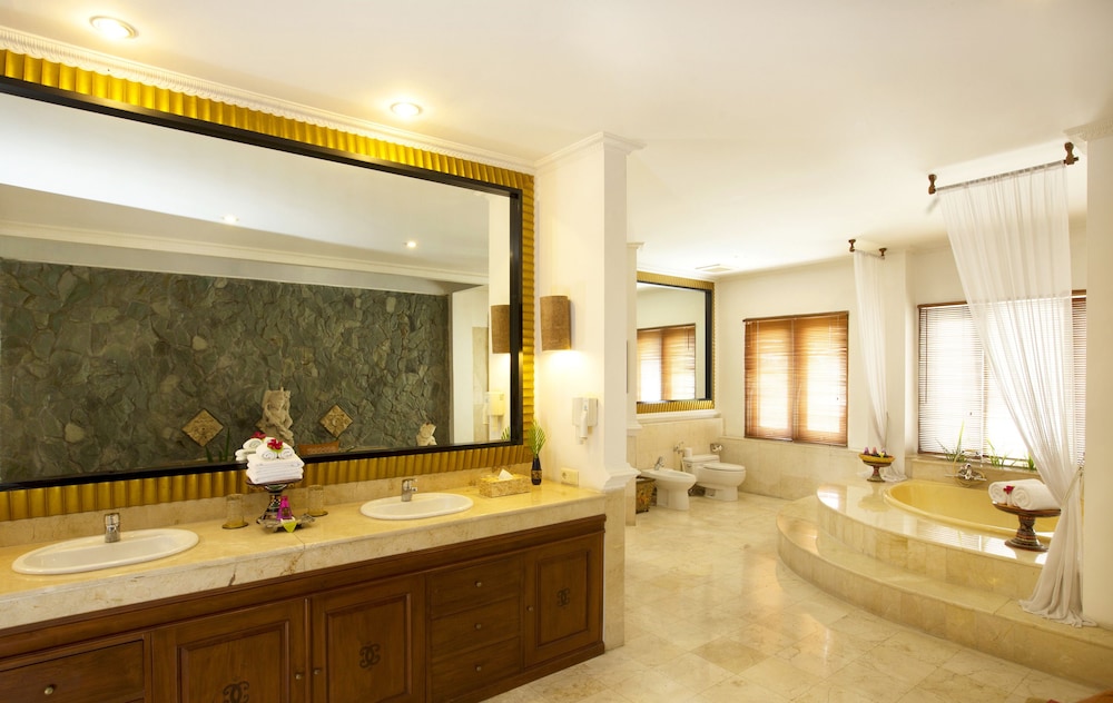 The Mansion Resort Hotel and Spa 47/50
