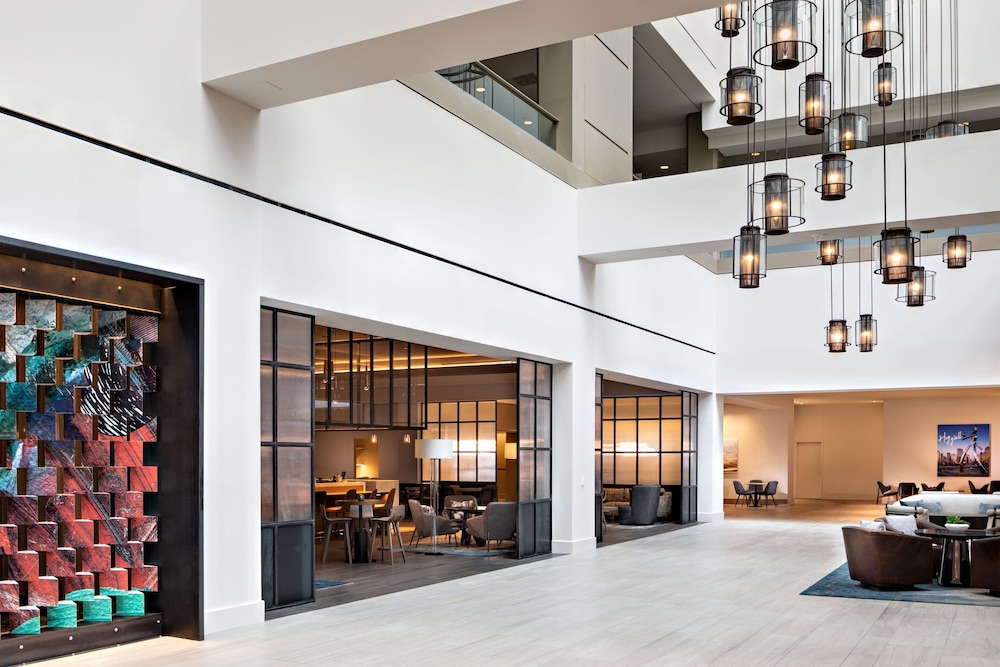 Sheraton Dallas Hotel 27/70