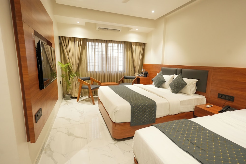 Hotel Sai Kamal 28/57