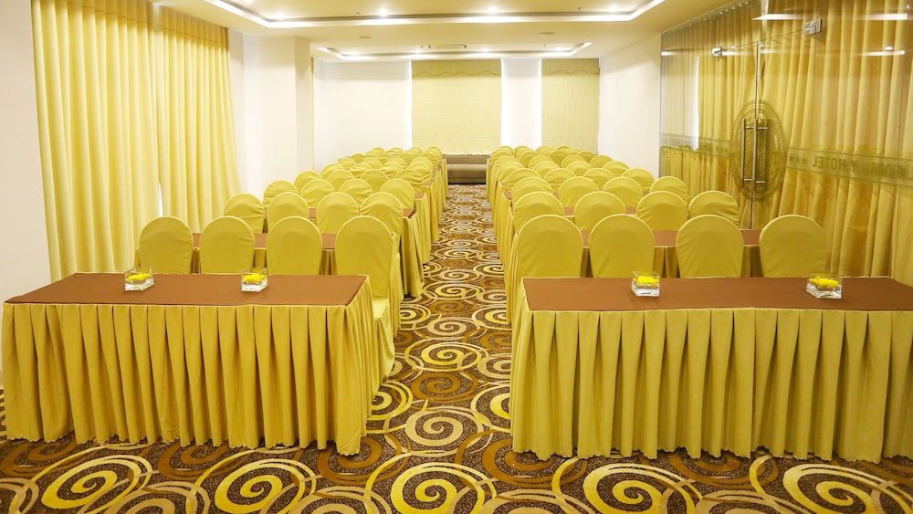 Royal Family Hotel Da Nang 25/50