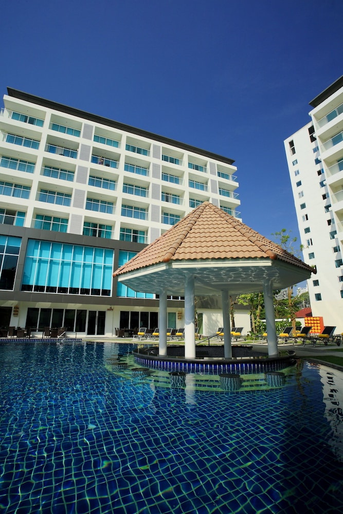 Centara Pattaya Hotel 5/59
