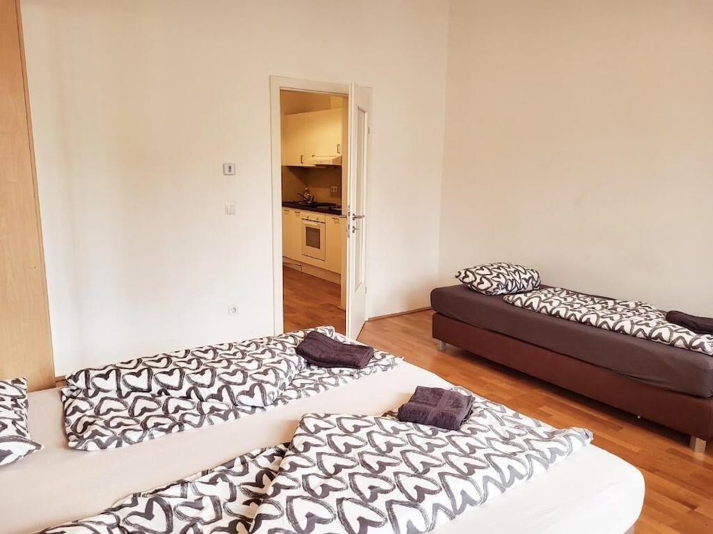 Real Living Apartments Vienna - Floridsdorfer 4/24