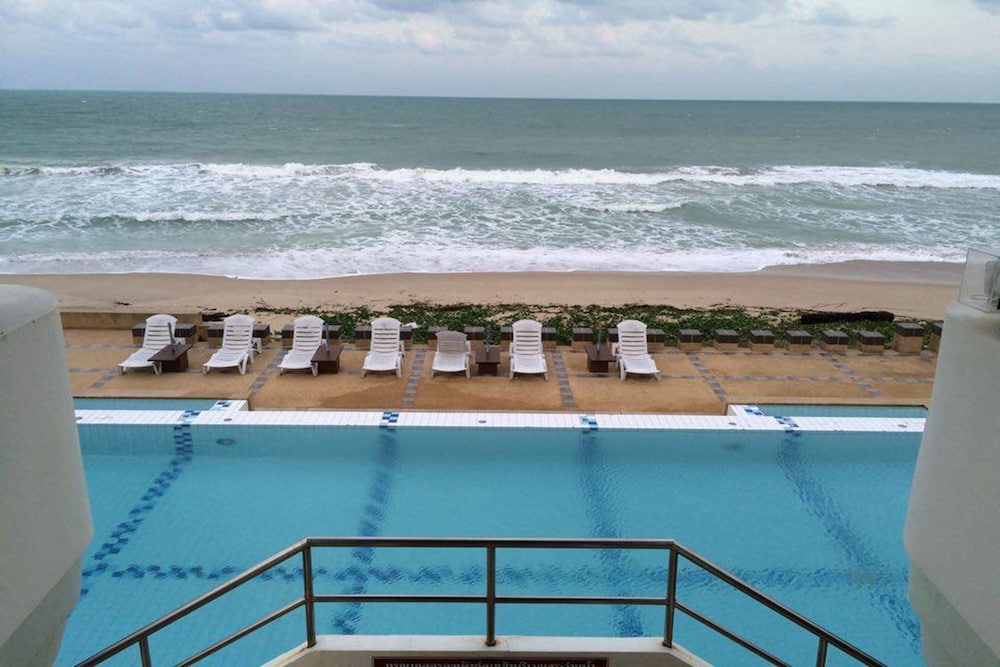 Khanom Golden Beach Hotel 36/59