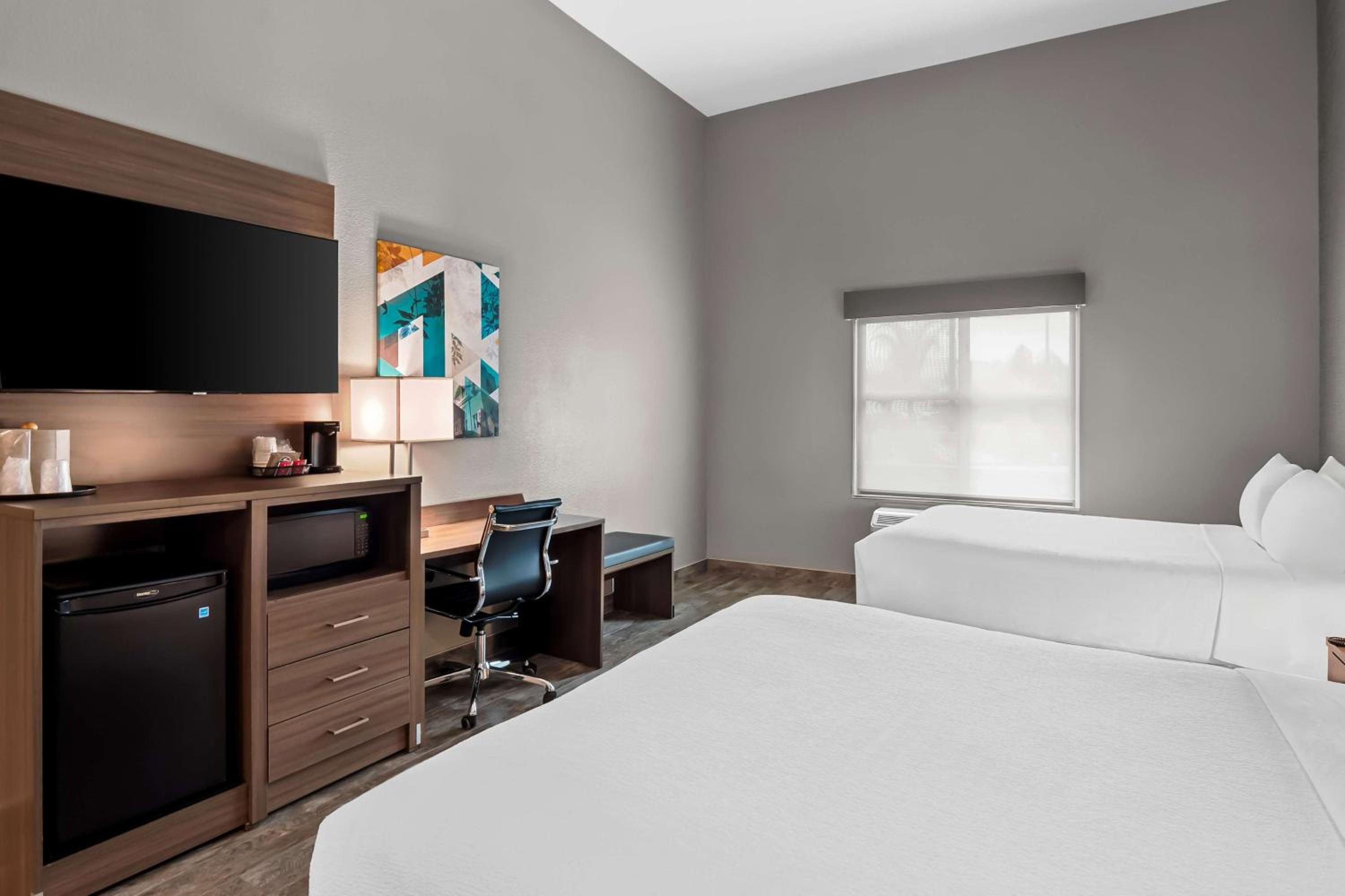 Room at Best Western San Bernardino Hotel, CALIFORNIA CITY - CA