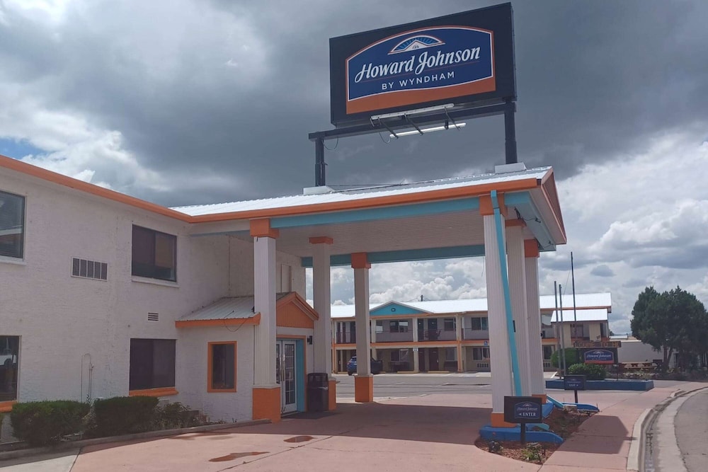Howard Johnson by Wyndham Springerville 1/50