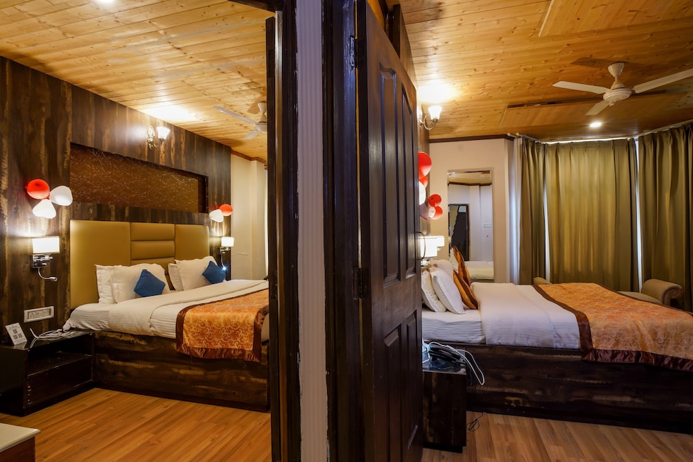 Family Suite, Sunset