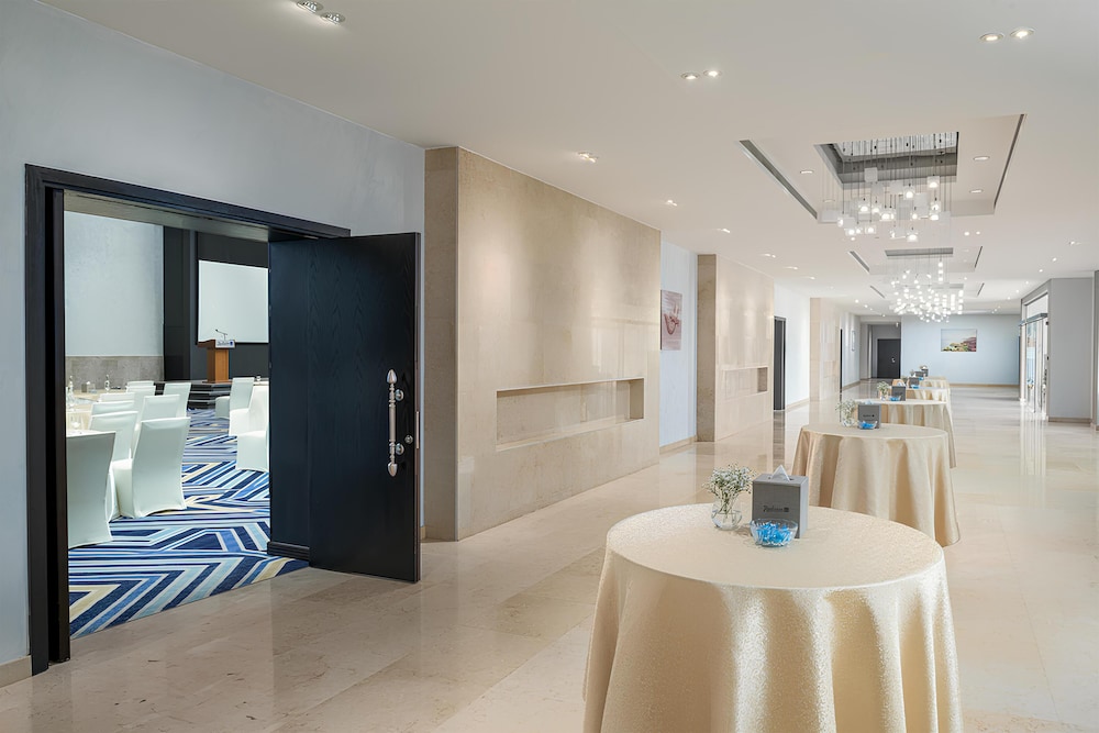 RADISSON BLU HOTEL, SOHAR 11/72