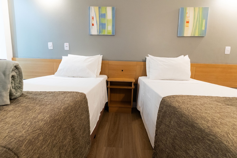 SUPERIOR, TWIN BEDS