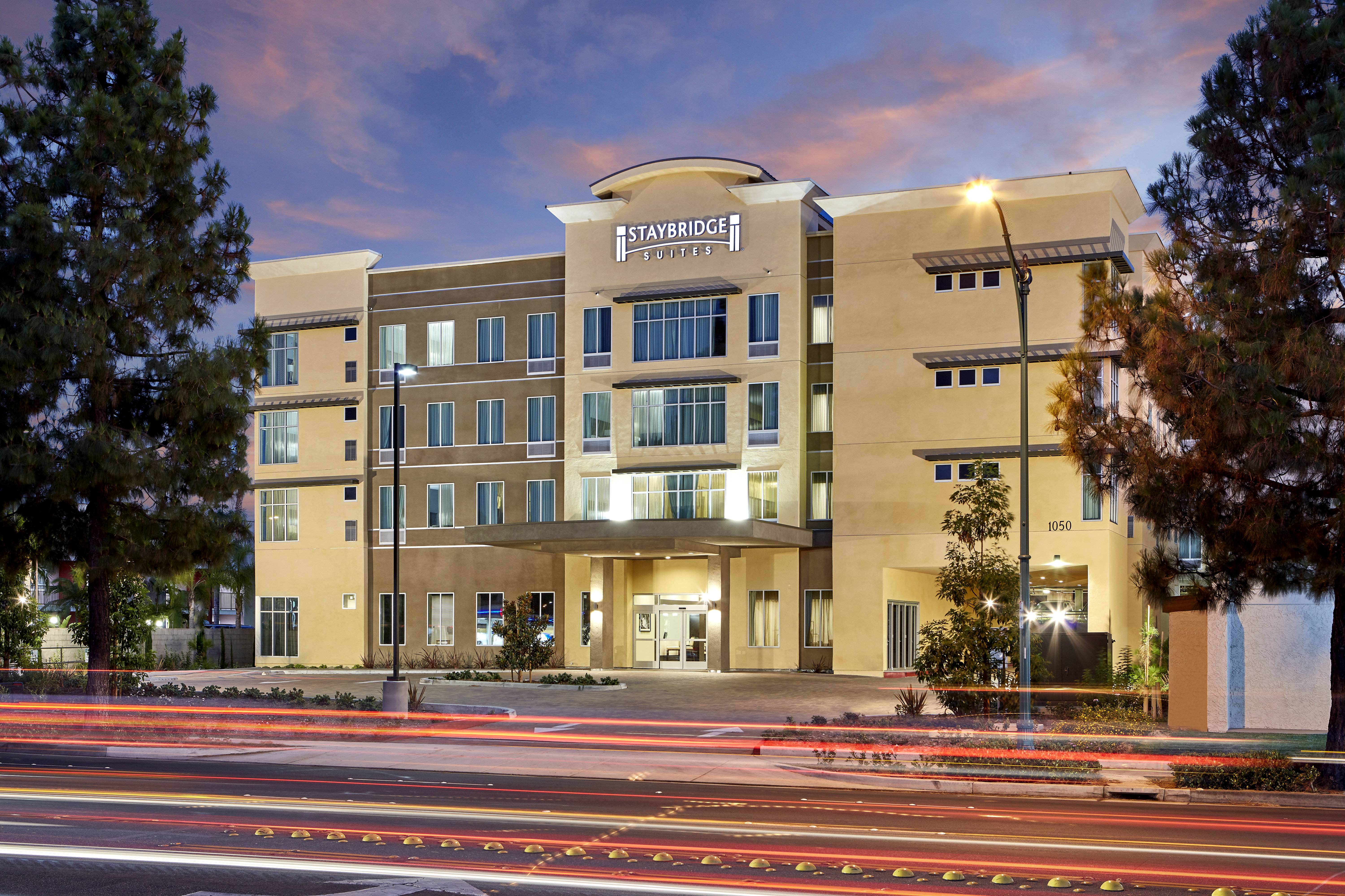 STAYBRIDGE SUITES ANAHEIM AT THE PARK 2/30