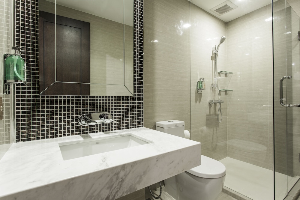 2 Bedrooms, Thita, Suite, King and Queen Bed, THE CHIANG MAI RIVERSIDE 3/4