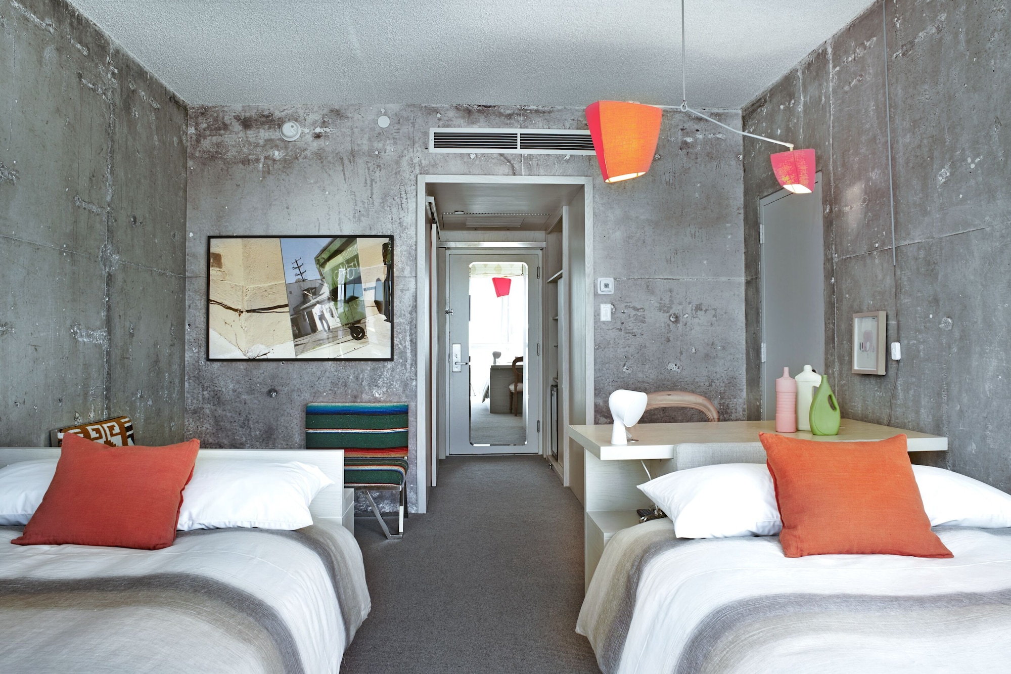 ROOM, 2 DOUBLE BEDS, HOLLYWOOD HILLS VIEW