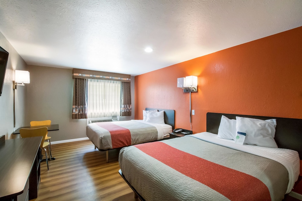Motel6 Rossford, OH 25/54