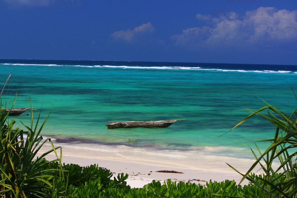 Kena Beach Hotel 57/64