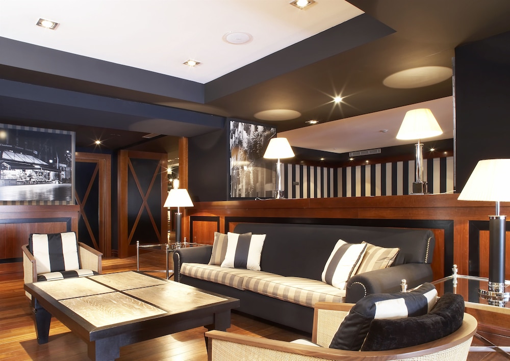 U232 Hotel 8/66