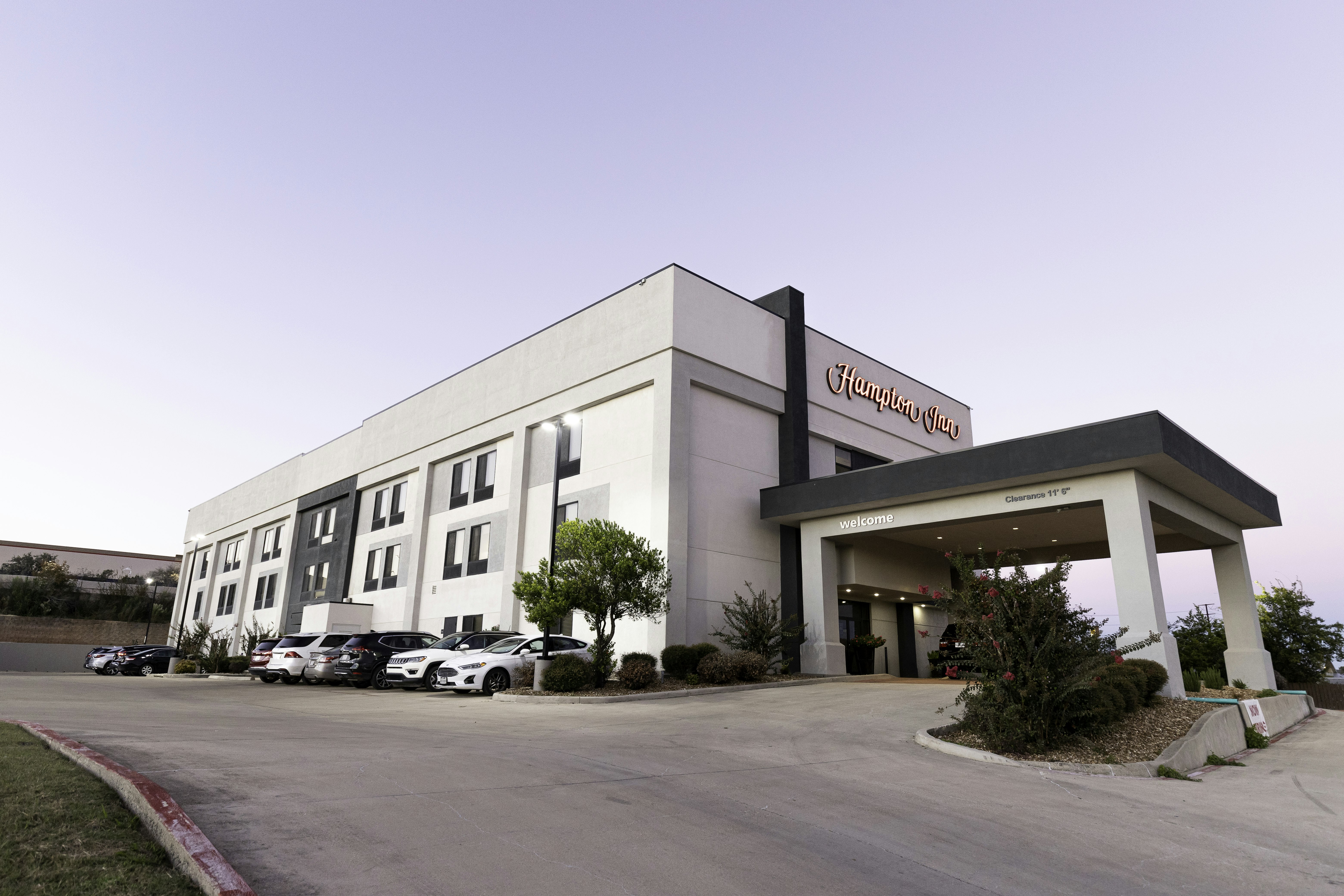 Hampton Inn Kerrville 4/5