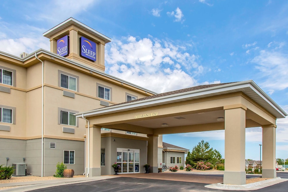 Sleep Inn and Suites Douglas, WY 3/39