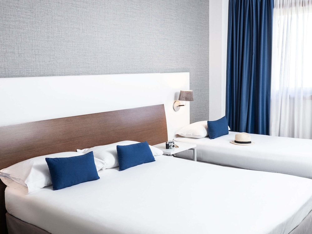 Ibis Styles A Coruna 17/67