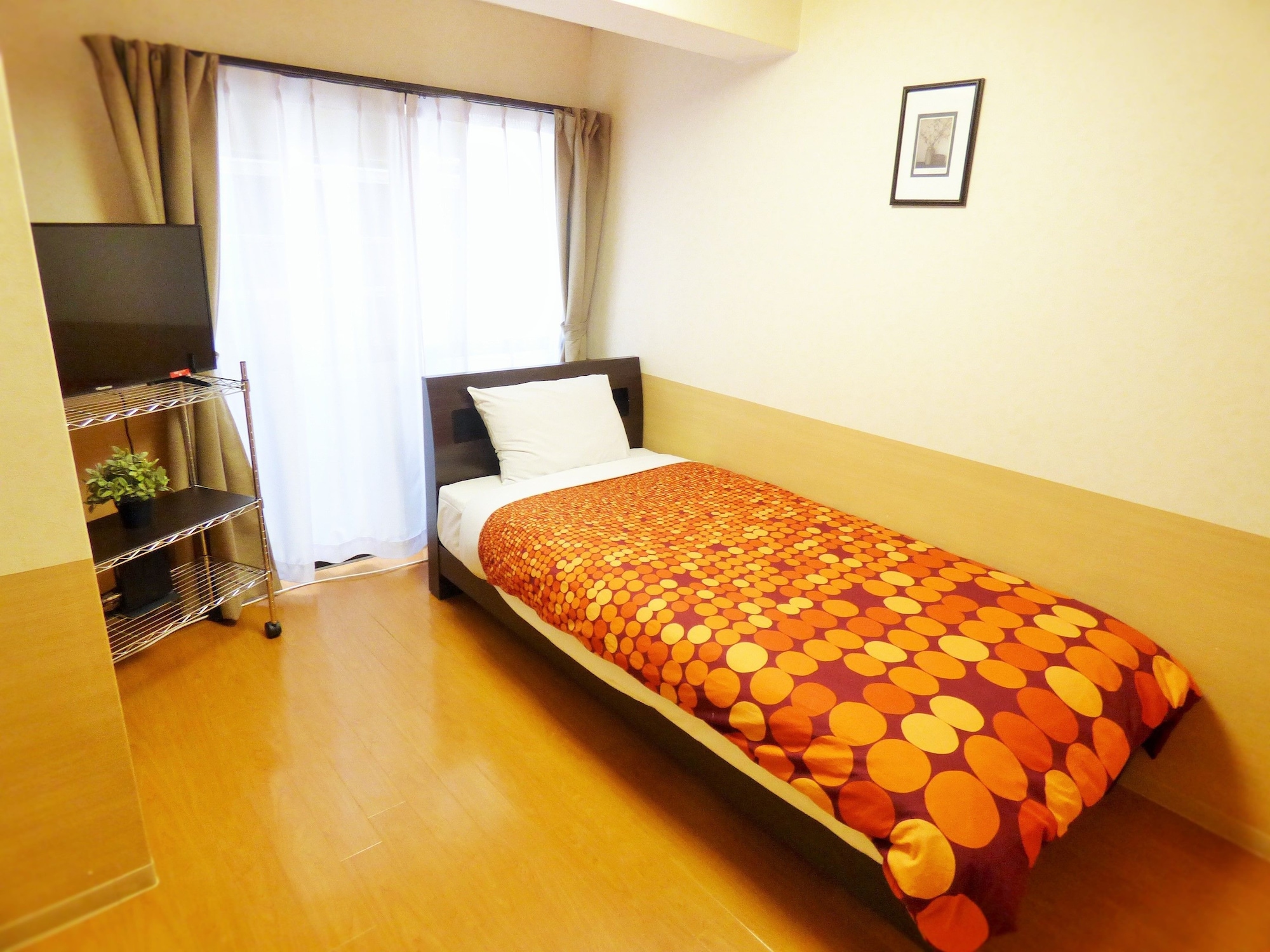 ROOM, SINGLE, SINGLE BED
