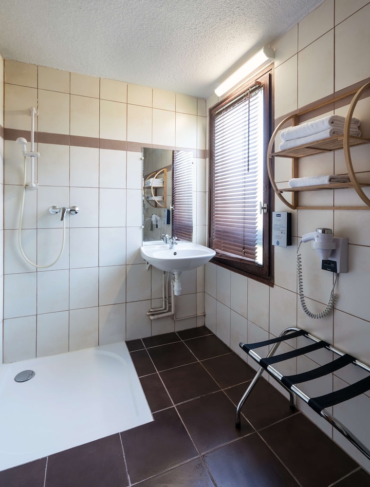 Hotel Kyriad Caen Sud Ifs 18/31