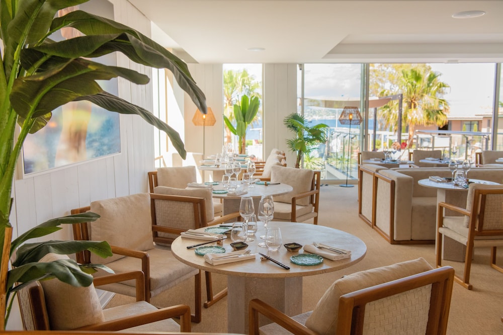 Kube St Tropez Hotel 58/74