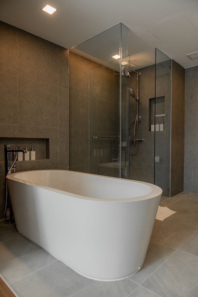 The Proud Karon Beach Phuket Trademark Collection By Wyndham 7/51