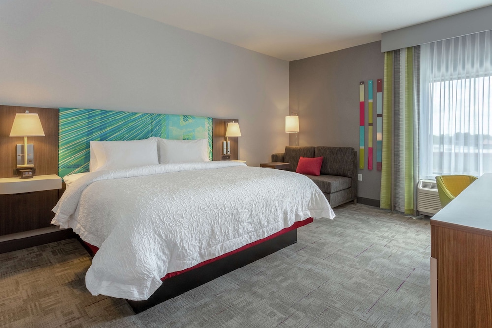 Hampton Inn & Suites Burlington IA 22/46