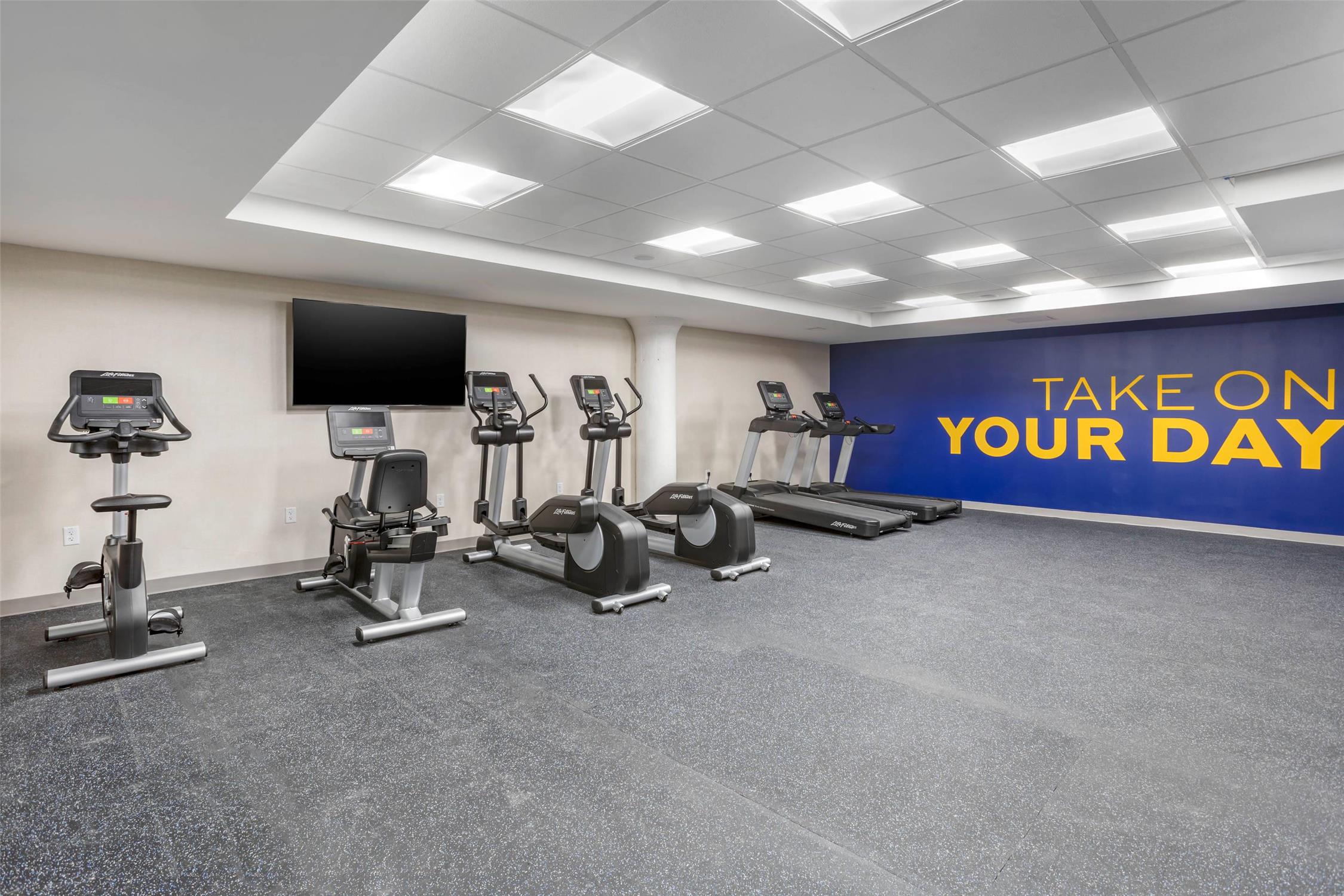 Four Points by Sheraton Newark Airport 17/30