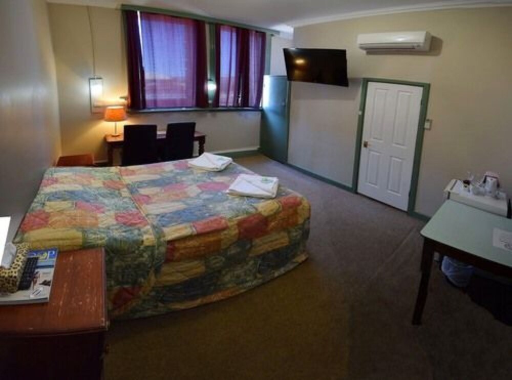 Palace Hotel Kalgoorlie 14/65
