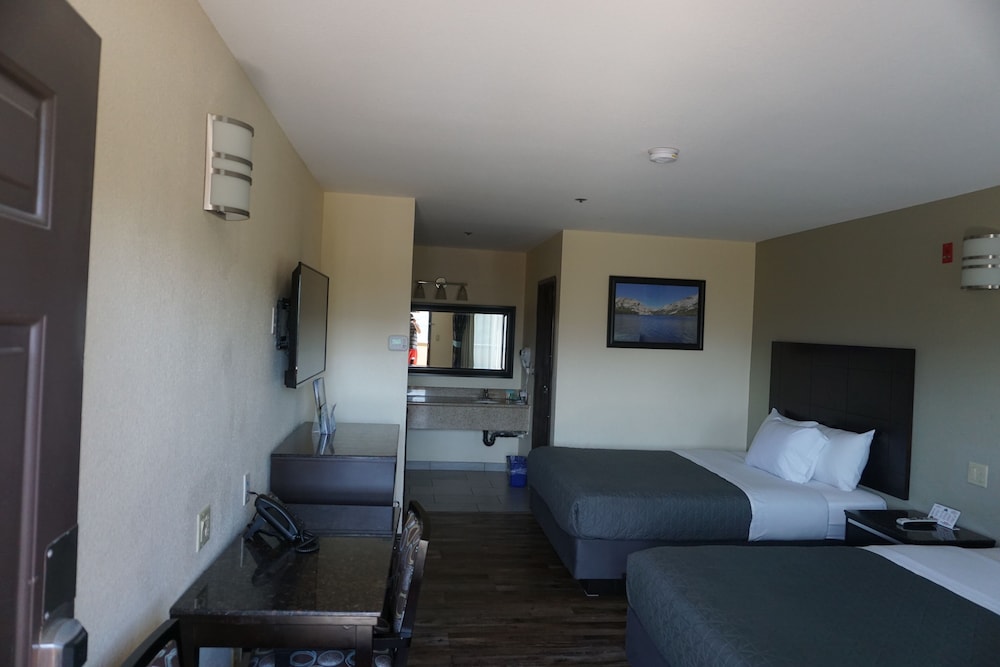 Yosemite Sierra Inn 23/52